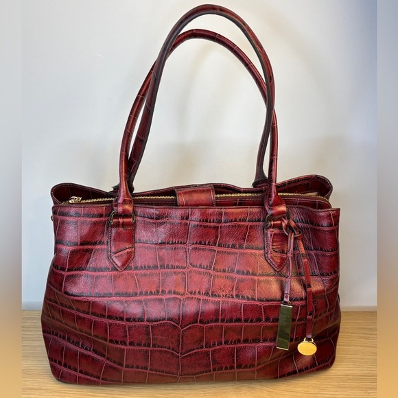 G.I.L.I. | Bags | Gili Got It Love It Burgundy Crocodile Embossed Large
